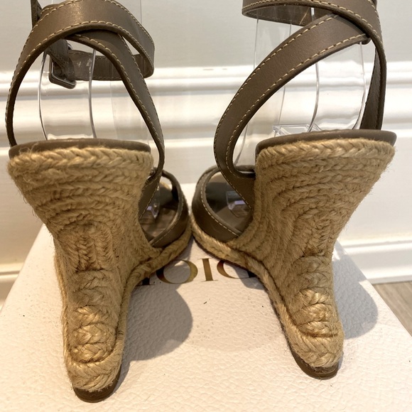 Grey leather Louboutin Espadrilles - Picture 3 of 4